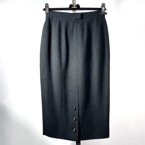 CHANEL midi pencil skirt with vintage gold CC buttons 38EU 6US Made in France - Picture 2 of 5